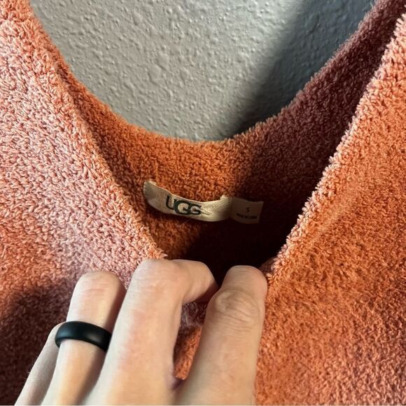 Ugg Peach Fuzzy Sweater Dulcie Tank - Picture 3 of 6